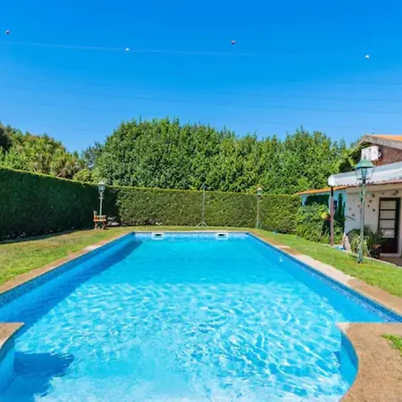 Spacious With Private Pool In Villa *