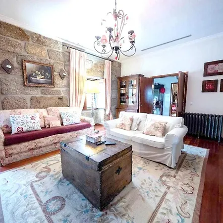 Spacious With Private Pool In Penafiel
