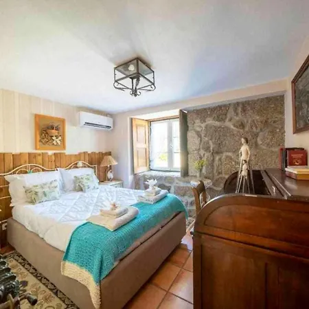 Spacious With Private Pool In Penafiel