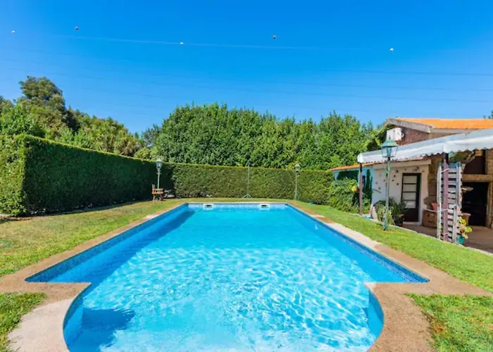 Spacious With Private Pool In וילה *