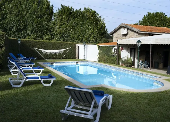 Spacious With Private Pool In *